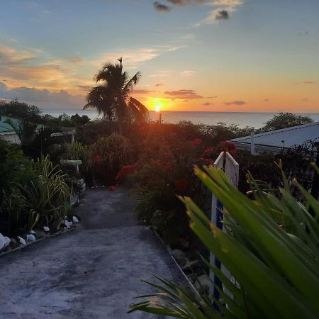 Soleil Couchant Bouillante Exterior foto